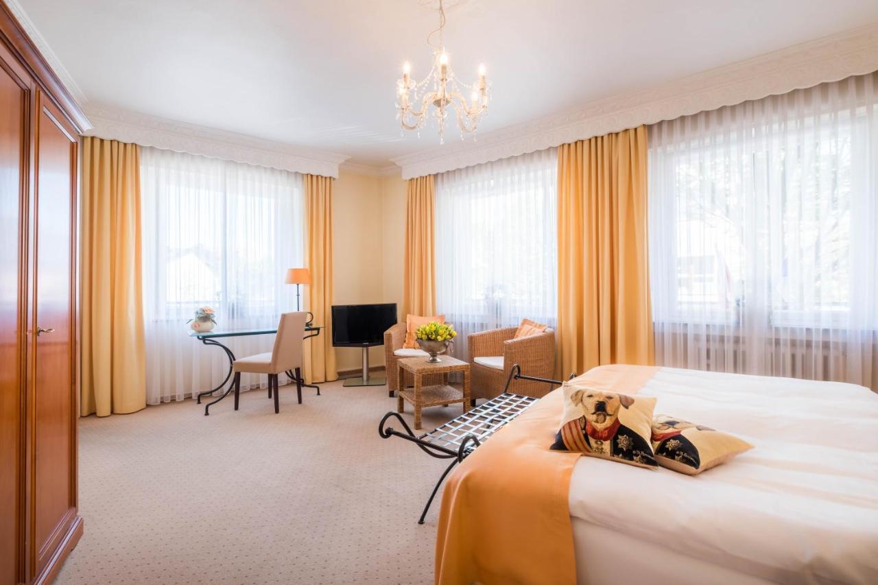 Hotel Zur Muehle Падерборн Екстер'єр фото